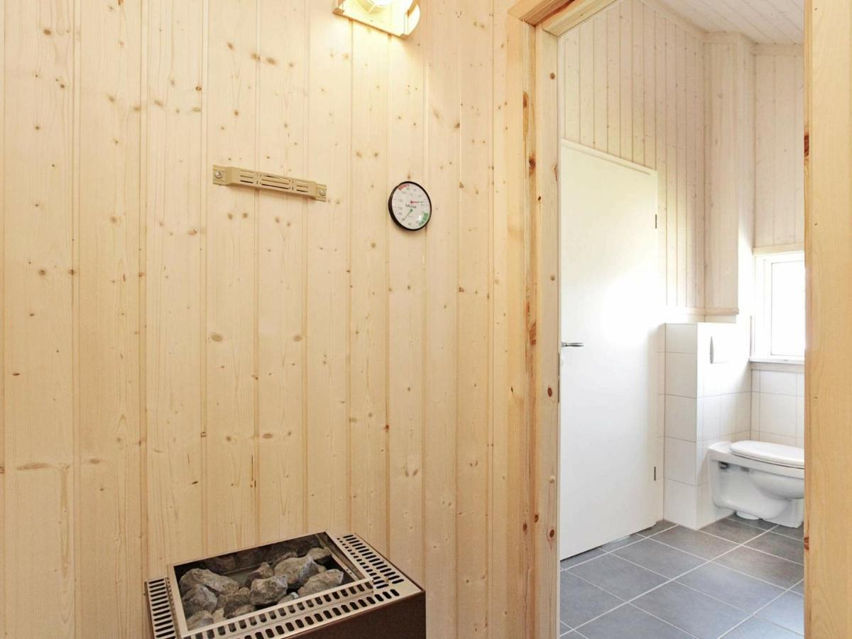 6 Person Holiday Home In Gro Enbrode Großenbrode Extérieur photo